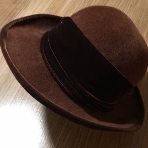 Brown felt and velvet hat